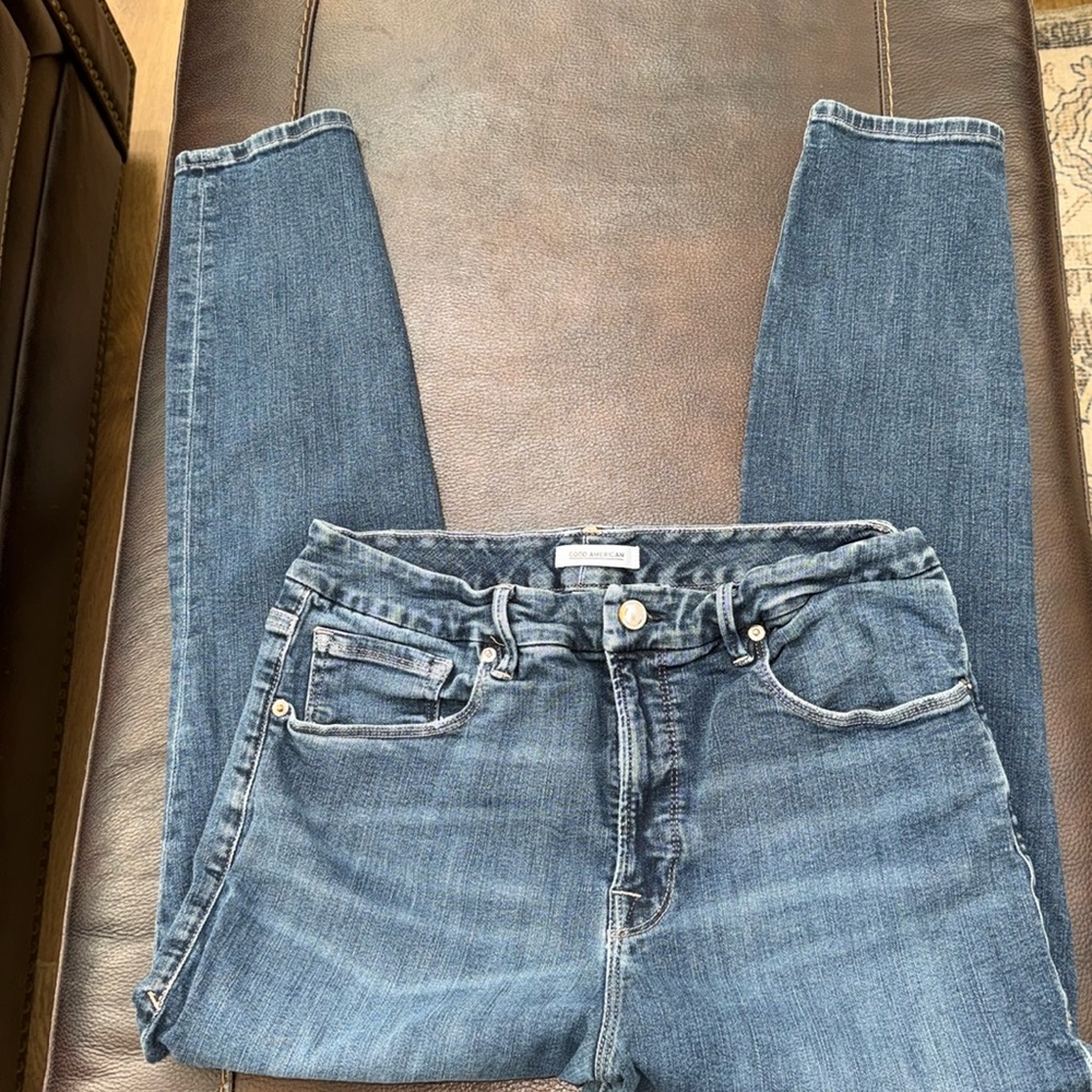 Good American Blue Ankle Cropped Jeans with Stretch